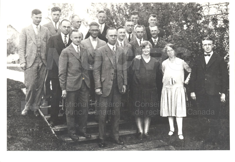 NRC Staff at U. of Alberta 1929 003