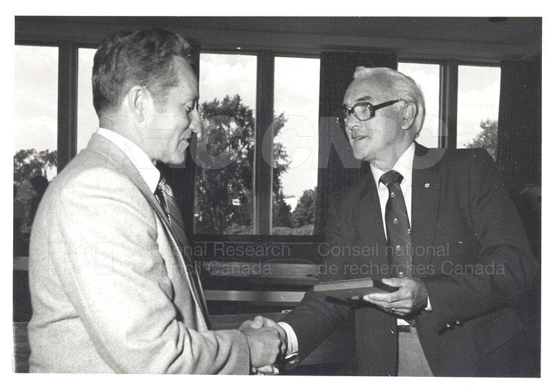 25 Year Service Plaques Presentations 1981 074