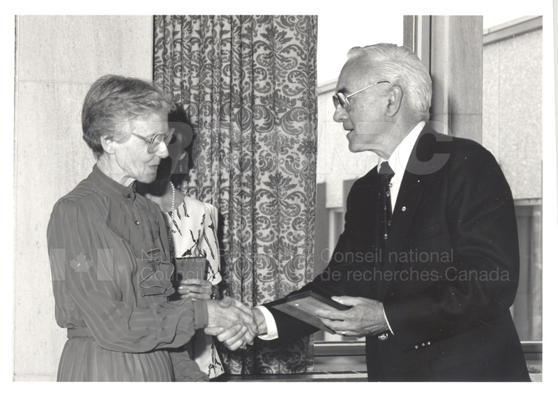 25 Year Service Plaque Presentations May 1985 007