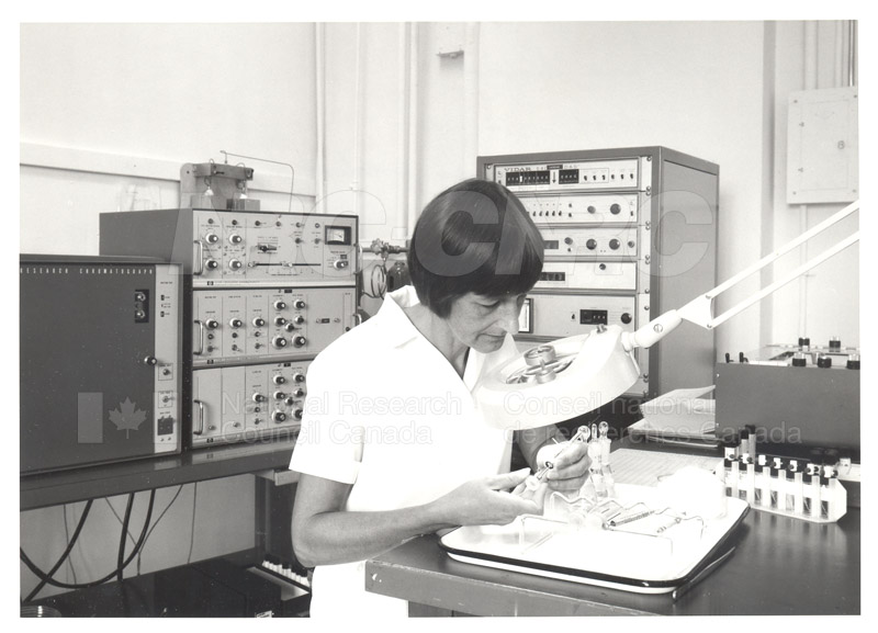Gas Chromatograph Analysis of DDT and PCB, Barbara Sinnatt 1975