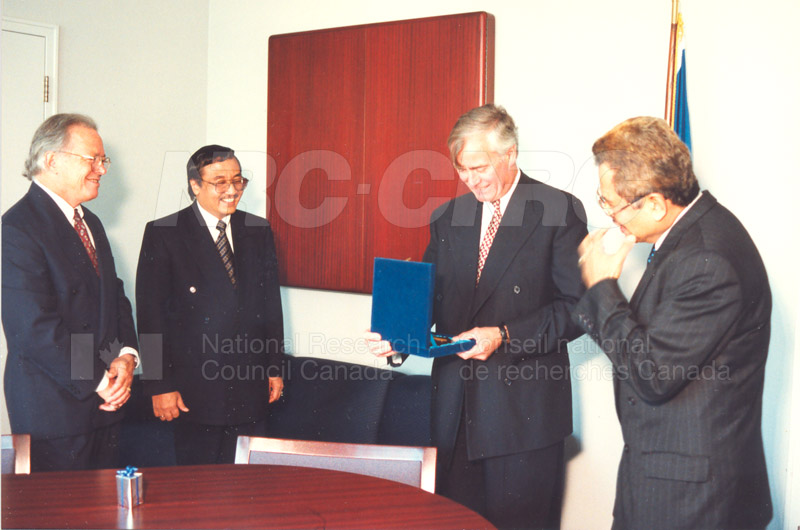 Agreement Signing Indonesian Institute of Sciences 10 Sept. 1997 005