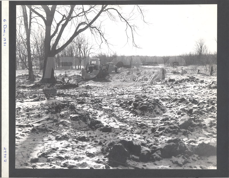 Construction of M-50 Dec. 6 1951 #2990 010