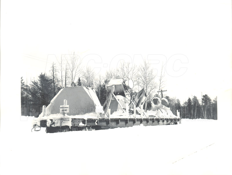 Algonquin Observatory- Assembly of the 33 ft. Radio Telescope c.1964 009