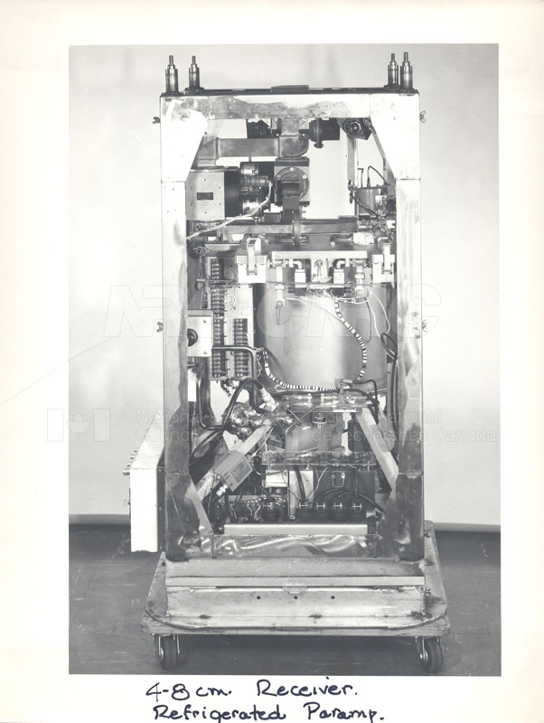 Astrophysique - récepteur de 4,8 cm c.1969