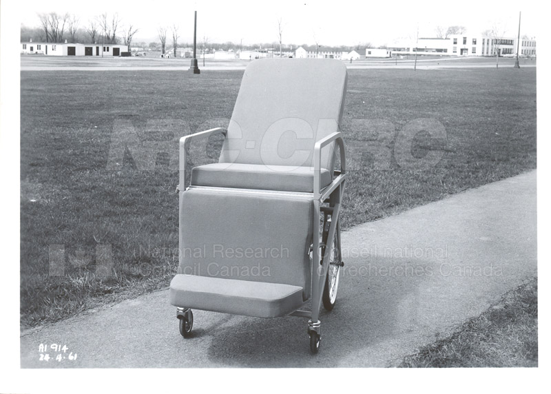 George Klein Wheel Chair 002