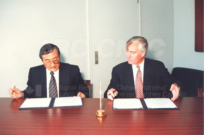 Agreement Signing Indonesian Institute of Sciences 10 Sept. 1997 008