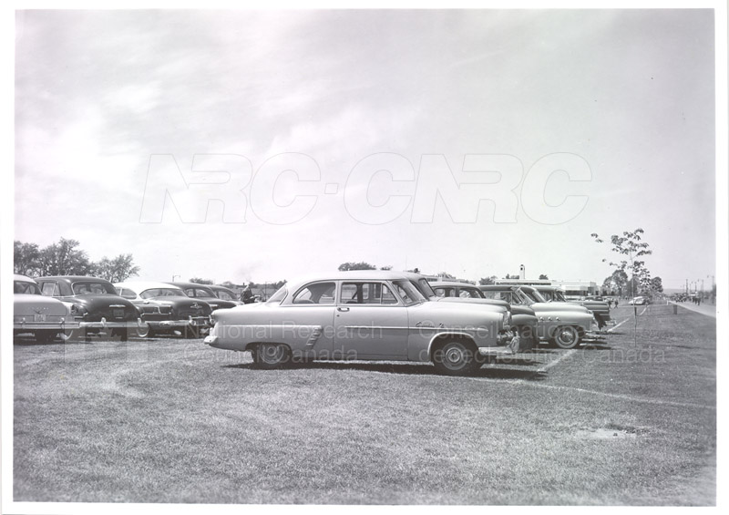 NRC Open House- Montreal Road 1954 023