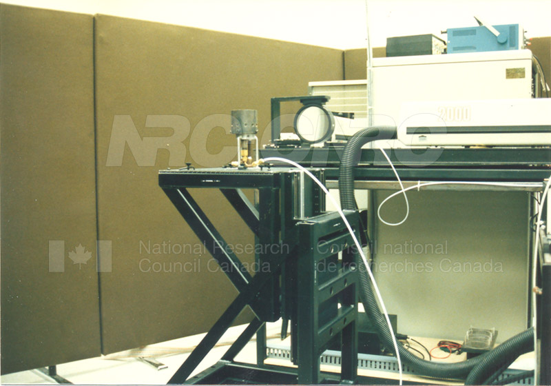 Laboratoire de dynamique des gaz 004