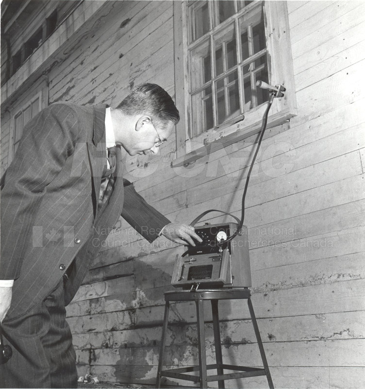 C.Y. Hopkins- Protective Coatings Section- Determining the Moisture Content of Wood 1948