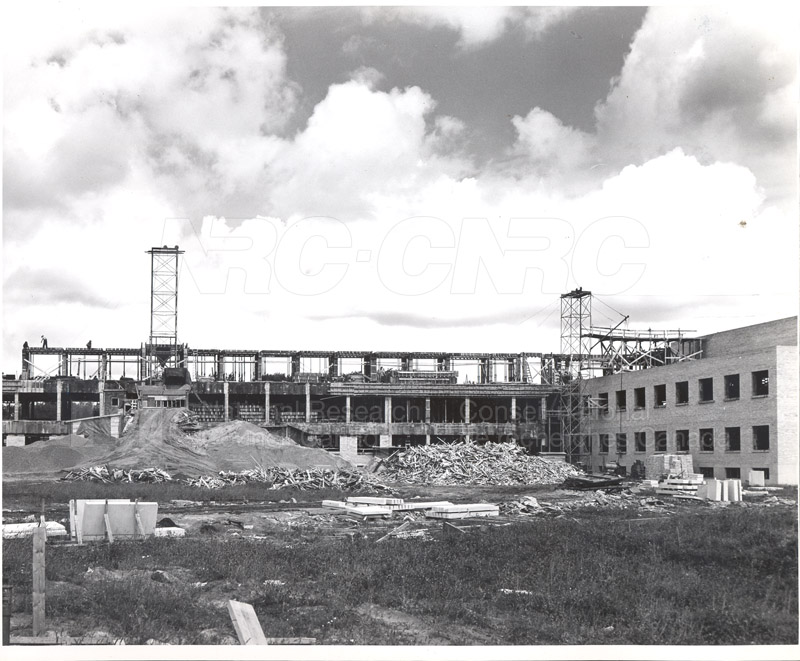 Construction de bâtiments de l'administration des années 1950 022