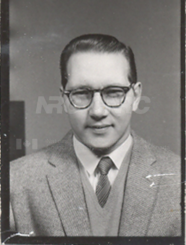 Bourse d'études post-doctorales- 1959 107