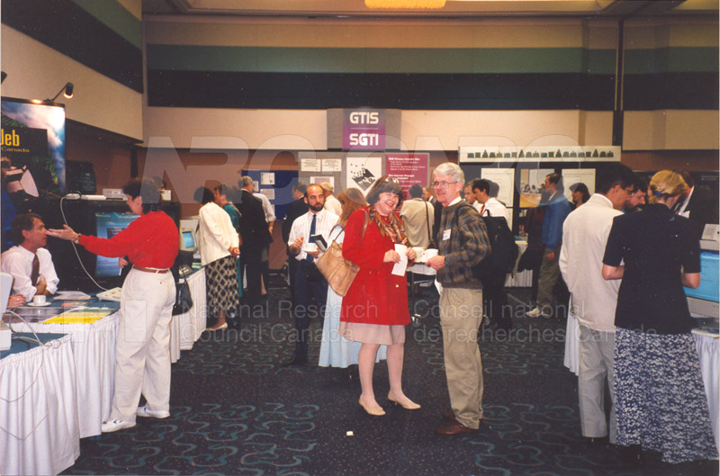 Government on the Web 1995 001