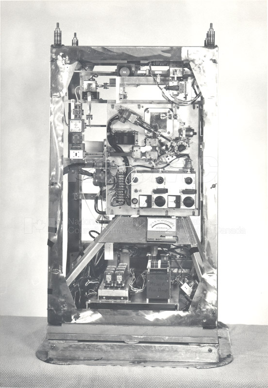 Astrophysique - 1-4 cm récepteur c.1969
