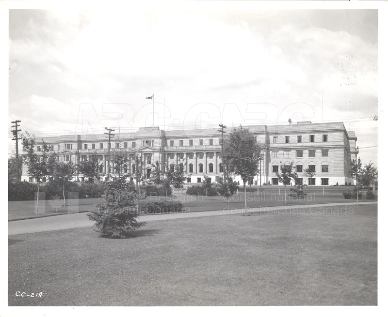 100 Promenade Sussex, laboratories nouvellement construits - CNRC, env.1935