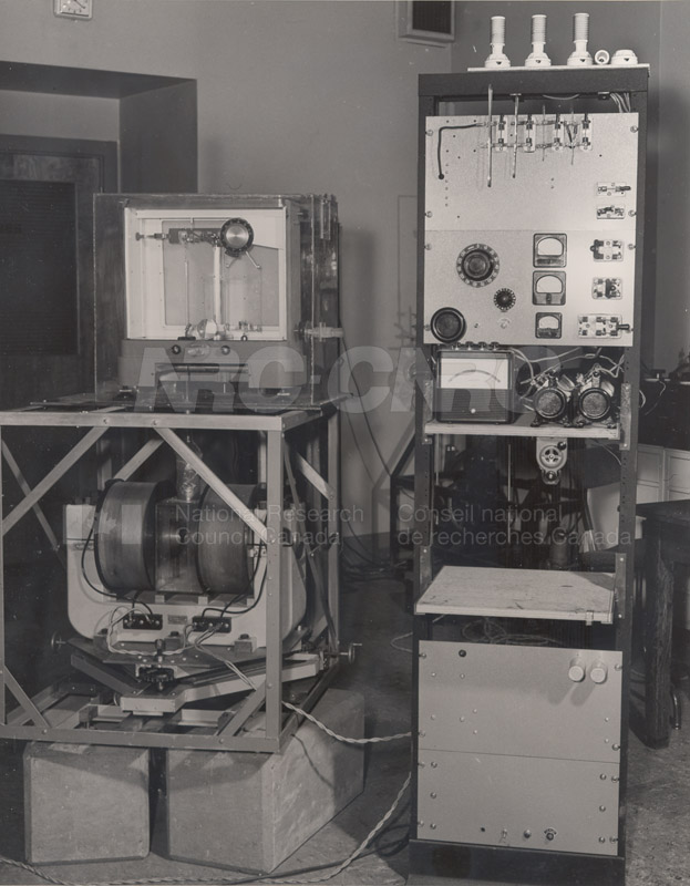 Metallurgy- Magnetic Susceptibility Apparatus June 1954 001