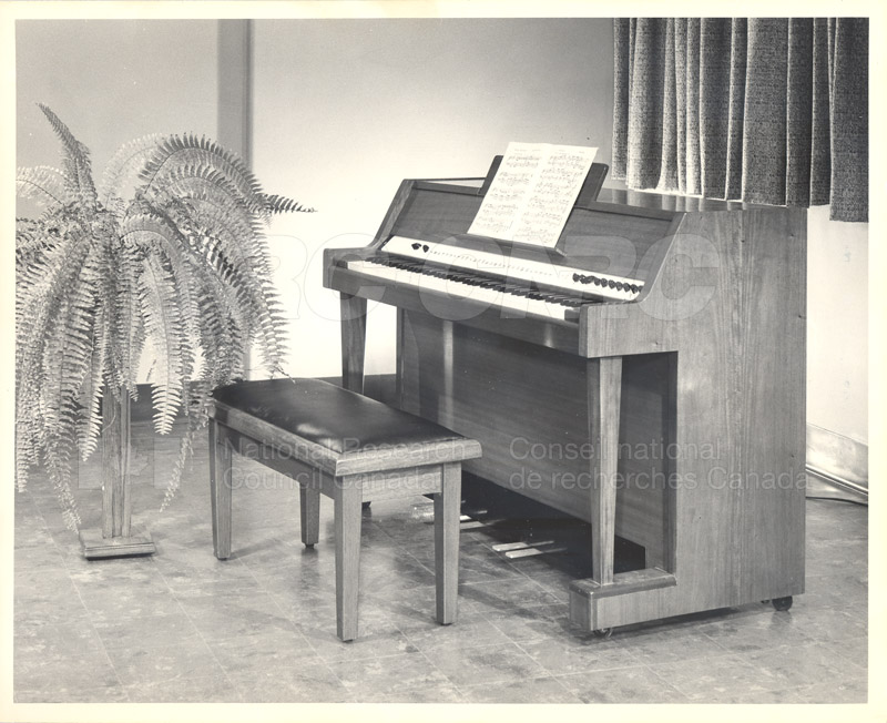 Démonstration orgue électronique 1956 005
