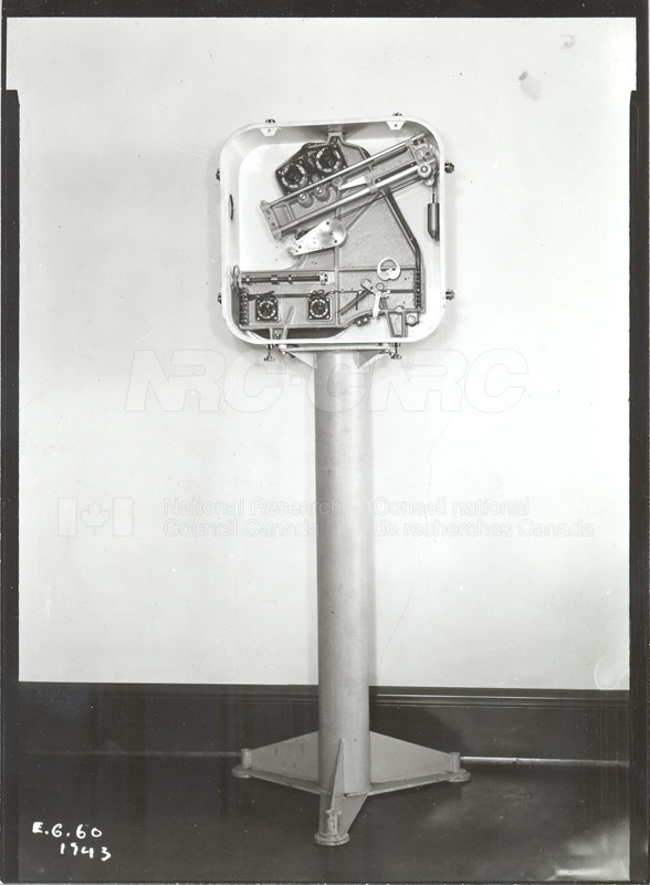 Equipment for Measuring the Properties of Snow 1943 001