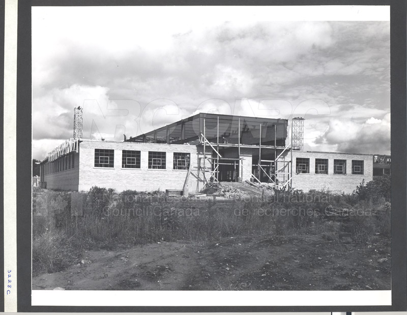 Construction de M-50 17 septembre 1952 #3228 003