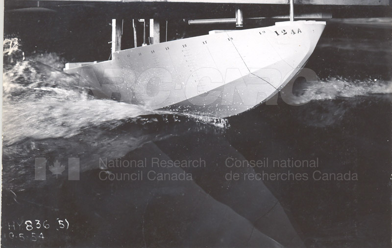 Navire laboratoire-HY836 (5), 10 mai 1954