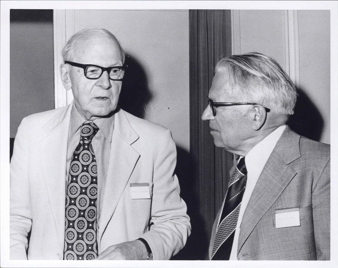 R. S. Mulliken et Gerhard Herzberg, vers 1979