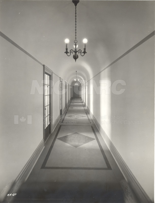 100 Promenade Sussex-couloir intérieur  (KK-37) 1932