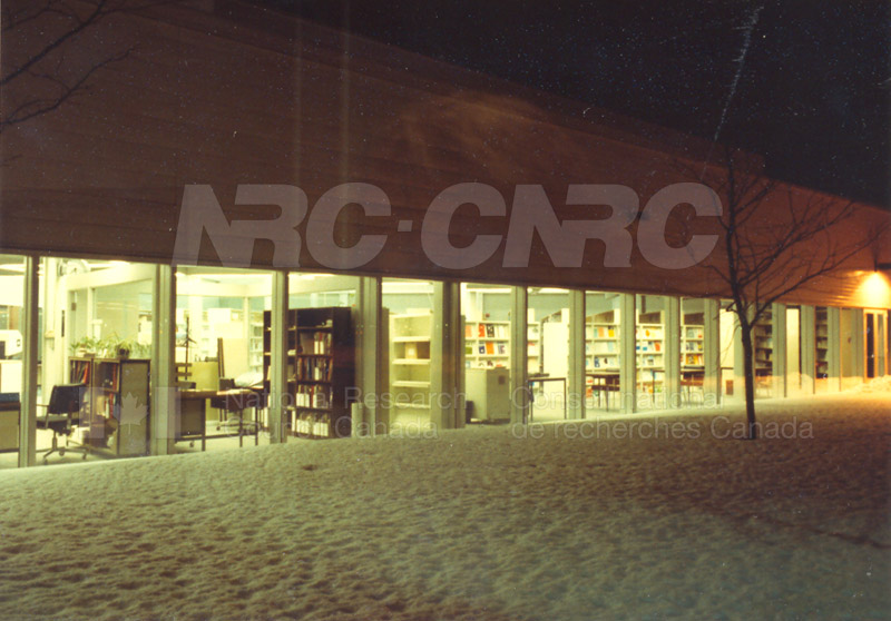 IMI Library Branch- 1980 022