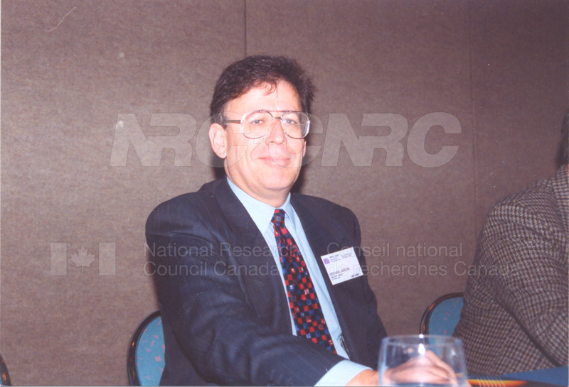 Government on the Web 1995 012